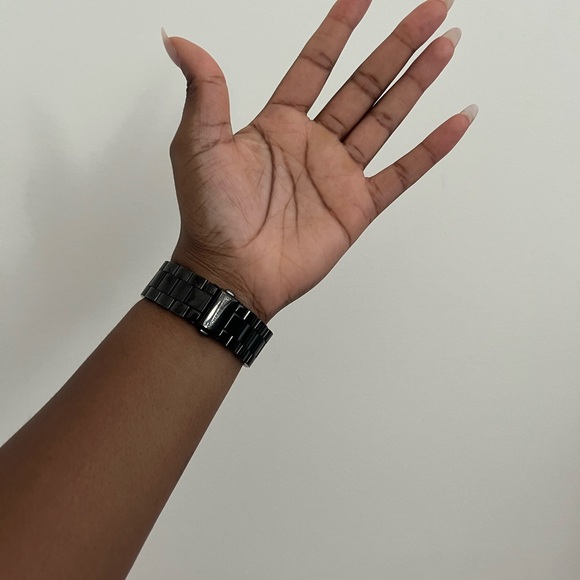 BLACK MICHAEL KORS WATCH - Picture 2 of 3